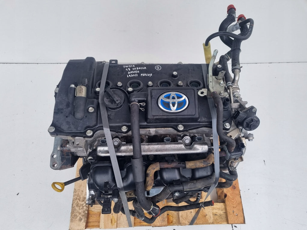 Motor Toyota Corolla 2ZR-FXE 1.8 80TKm 2013 Benzin Engine Komplett