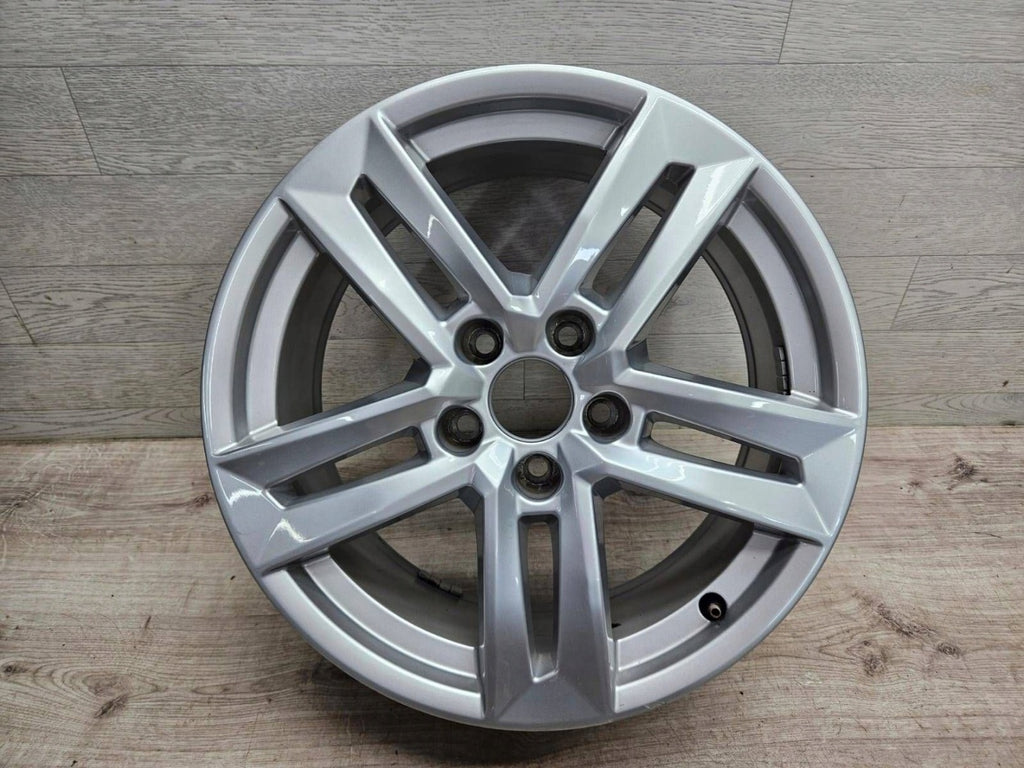 1x Alufelge 17 Zoll 7.0" 5x112 42ET Glanz Silber 8W0601025P Audi A4 B9 Rim Wheel FEL9227818802zr