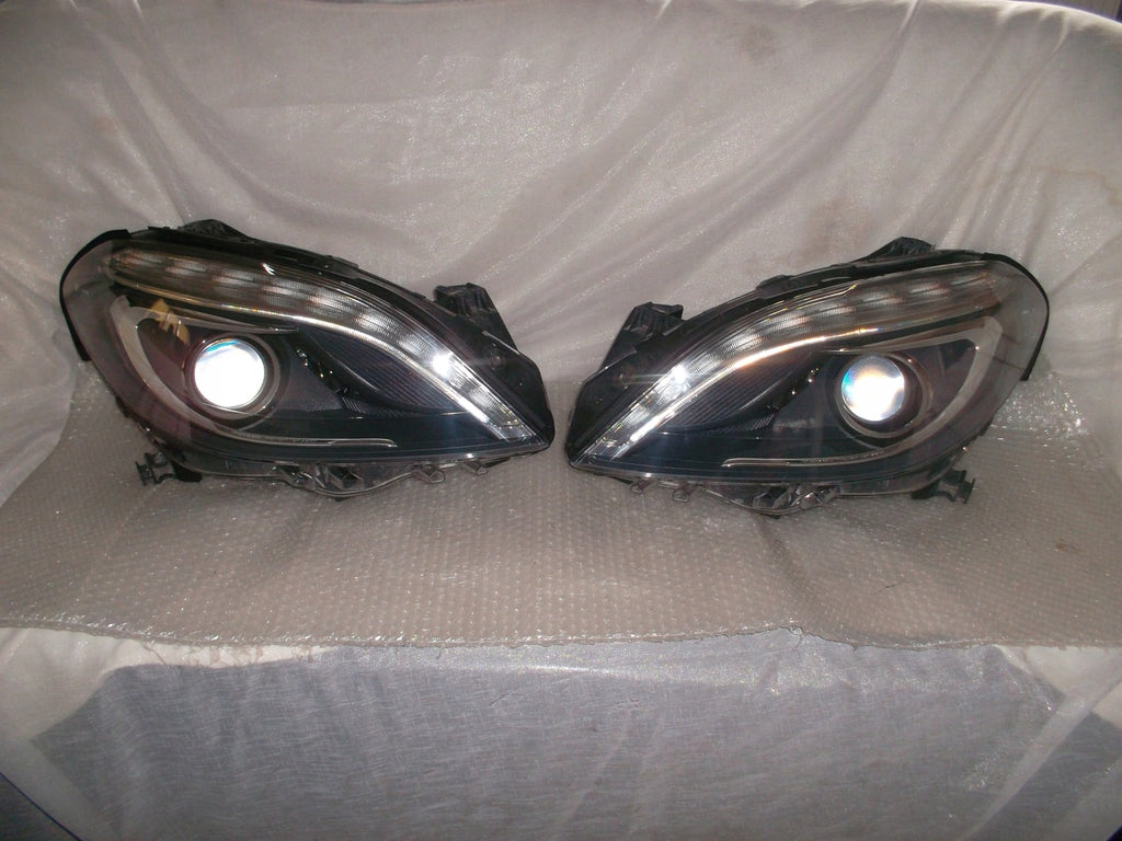 Frontscheinwerfer Mercedes-Benz W246 A2468200761 Ein Stück (Rechts oder Links) SCH9825658755hy