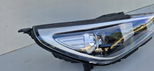 Laden Sie das Bild in den Galerie-Viewer, Frontscheinwerfer Hyundai I30 III 92102G4020 Rechts Scheinwerfer Headlight SCH5169441777um
