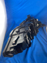 Laden Sie das Bild in den Galerie-Viewer, Frontscheinwerfer Honda Civic X I 949782 FALSE Scheinwerfer Headlight SCH4941288303jf