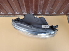 Load image into Gallery viewer, Frontscheinwerfer Mitsubishi IV AH22-13W029-GC LED Ein Stück (Rechts oder Links)