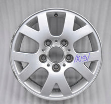 Load image into Gallery viewer, 1x Alufelge 15 Zoll 6.5&quot; 5x120 42ET Glanz Silber 1095369 BMW 3 E46 E90 Rim Wheel