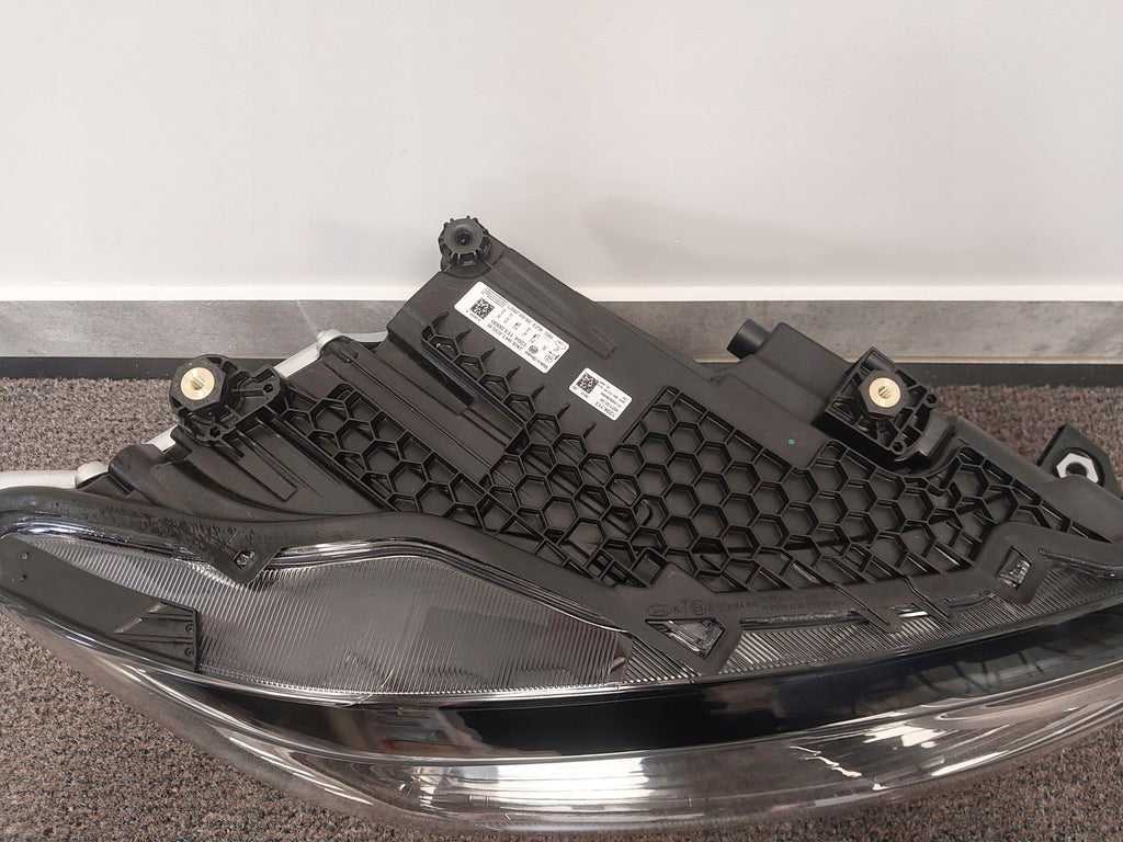 Frontscheinwerfer VW Caddy V 2K8941035B Rechts Scheinwerfer Headlight SCH6018445355id