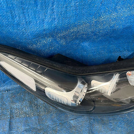 Frontscheinwerfer Kia Sportage Xenon Rechts Scheinwerfer Headlight SCH6818472259fv