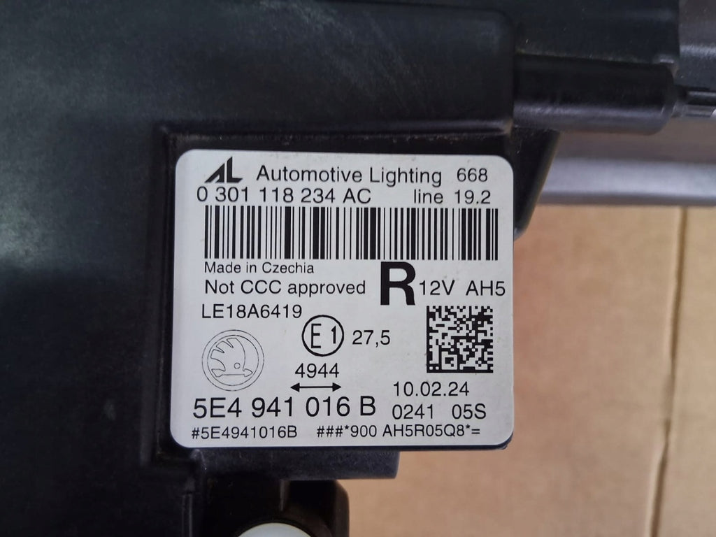 Frontscheinwerfer Skoda Octavia IV 5E4941016B LED Rechts Scheinwerfer Headlight SCH1620956988zc