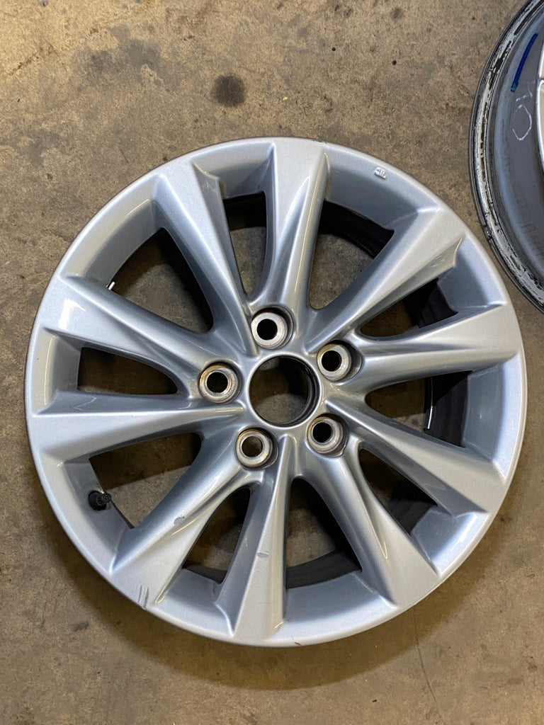 1x Alufelge 16 Zoll 7.0" 5x114.3 40ET Glanz 42611-02Y50 Toyota I Rim Wheel FEL1928192569vf