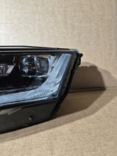 Load image into Gallery viewer, Frontscheinwerfer Skoda Octavia IV 5E4941015A Full LED Links Headlight SCH5163212447gy