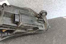 Laden Sie das Bild in den Galerie-Viewer, Frontscheinwerfer Skoda Superb 3V1941015B Xenon Links Scheinwerfer Headlight SCH7296959209of
