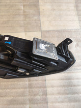 Laden Sie das Bild in den Galerie-Viewer, Frontscheinwerfer Ford Focus JX7B-13E015-CE Full LED Links Headlight SCH1591815624tf