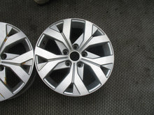 Load image into Gallery viewer, 1x Alufelge 16 Zoll 6.5" 5x112 41ET Glanz Schwarz 3G0601025AL VW Passat FEL9602357176pu