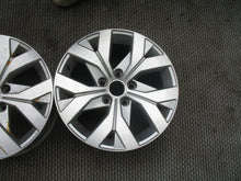 Load image into Gallery viewer, 1x Alufelge 16 Zoll 6.5" 5x112 41ET Glanz Schwarz 3G0601025AL VW Passat FEL9602357176pu