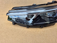 Laden Sie das Bild in den Galerie-Viewer, Frontscheinwerfer VW Passat 3J1941035 LED Links Scheinwerfer Headlight SCH4136390444zw