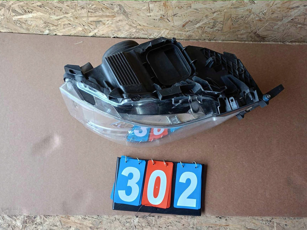 Frontscheinwerfer Renault 89207721 Rechts Scheinwerfer Headlight