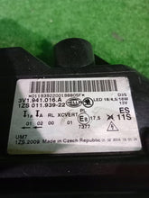 Load image into Gallery viewer, Frontscheinwerfer Skoda Superb III 3V1941016 Xenon Rechts Scheinwerfer Headlight