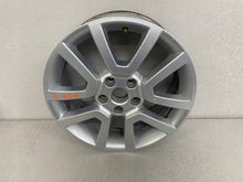 Laden Sie das Bild in den Galerie-Viewer, 1x Alufelge 17 Zoll 7.0" 5x112 45ET Glanz Silber 5L0601025H Skoda Yeti Rim Wheel FEL2024707991al