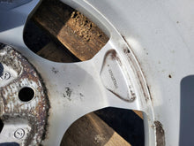 Load image into Gallery viewer, 1x Alufelge 17 Zoll 7.5&quot; 4x108 29ET 9684883880 Peugeot Rim Wheel