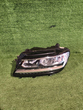 Laden Sie das Bild in den Galerie-Viewer, Frontscheinwerfer VW Tiguan 030110123100 5NB941035B Links Scheinwerfer Headlight SCH5376735064kg