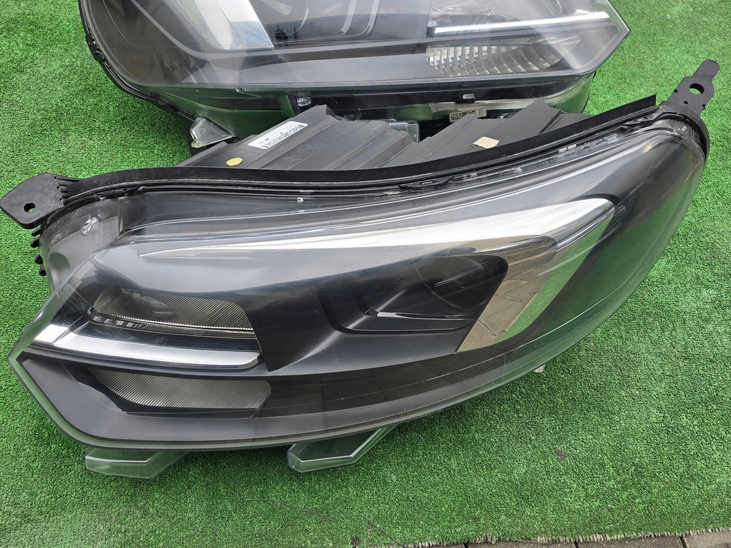 Frontscheinwerfer Opel Vivaro 00218274-01 00218275-01 Bi-Xenon Rechts oder Links SCH8035583596eo