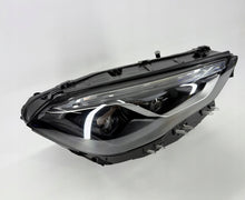 Laden Sie das Bild in den Galerie-Viewer, Frontscheinwerfer Mercedes-Benz W247 A2479064204 Rechts Scheinwerfer Headlight SCH7966817339nn