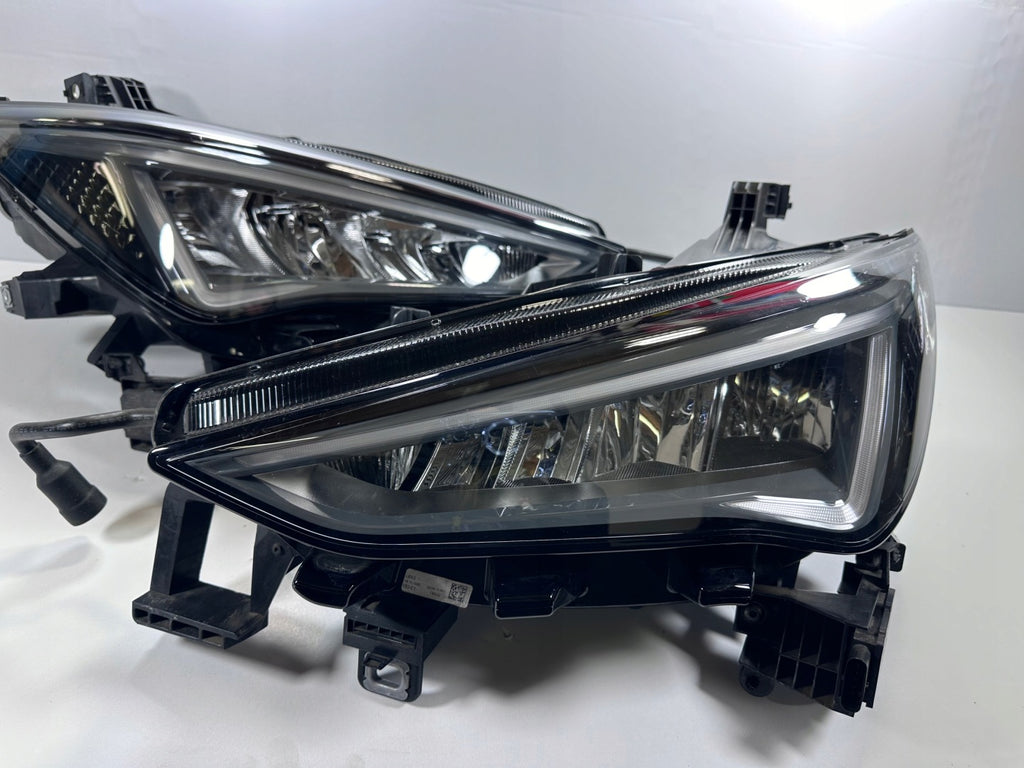 Frontscheinwerfer Cupra Born 10F941007H 10F941008H Ein Satz Headlight SCH1109508600vj