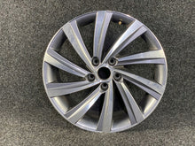 Laden Sie das Bild in den Galerie-Viewer, 1x Alufelge 18 Zoll 7.5&quot; 5x112 48ET 5E3601025AS Skoda Octavia Iv Rim Wheel