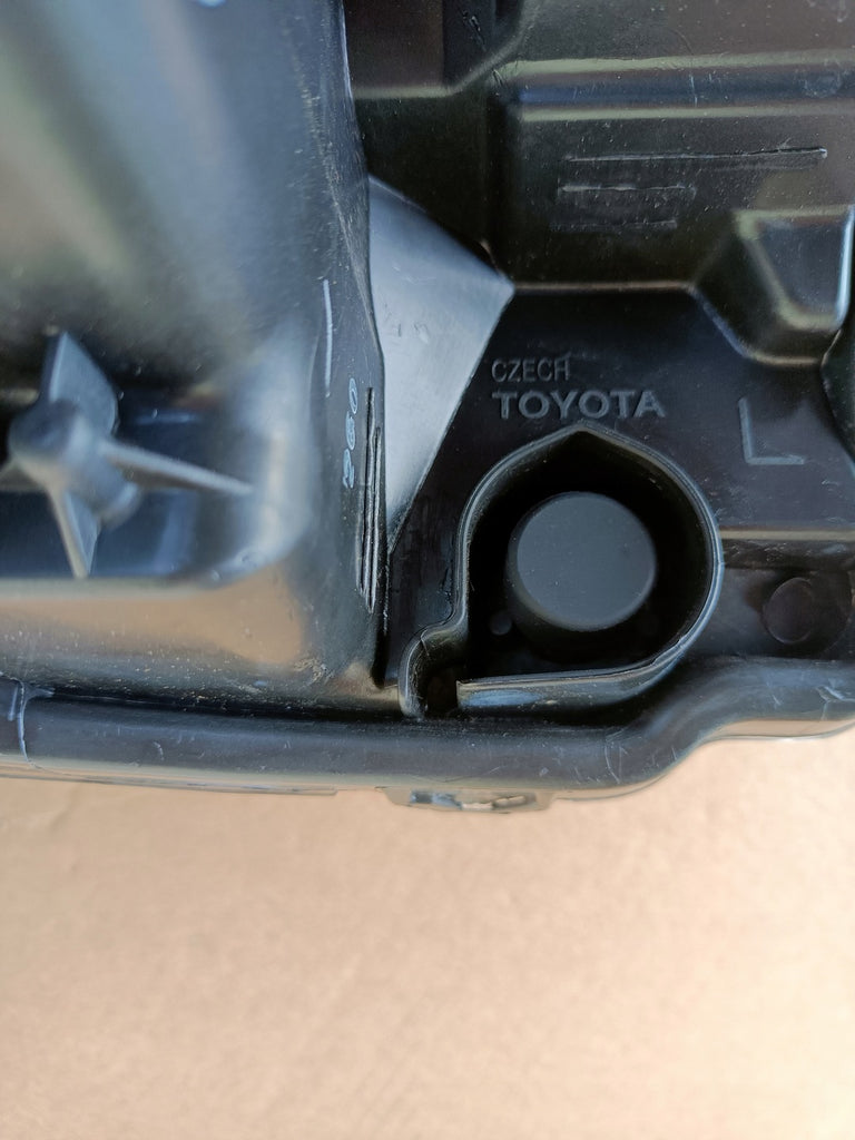 Frontscheinwerfer Toyota Yaris LED Ein Stück (Rechts oder Links) Headlight