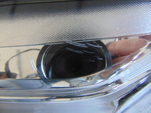 Laden Sie das Bild in den Galerie-Viewer, Frontscheinwerfer Audi A3 8W6941005C Xenon Links Scheinwerfer Headlight