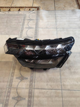 Laden Sie das Bild in den Galerie-Viewer, Frontscheinwerfer Skoda Kamiq 00213832-04 658941015 LED Links Headlight SCH6949405179jr