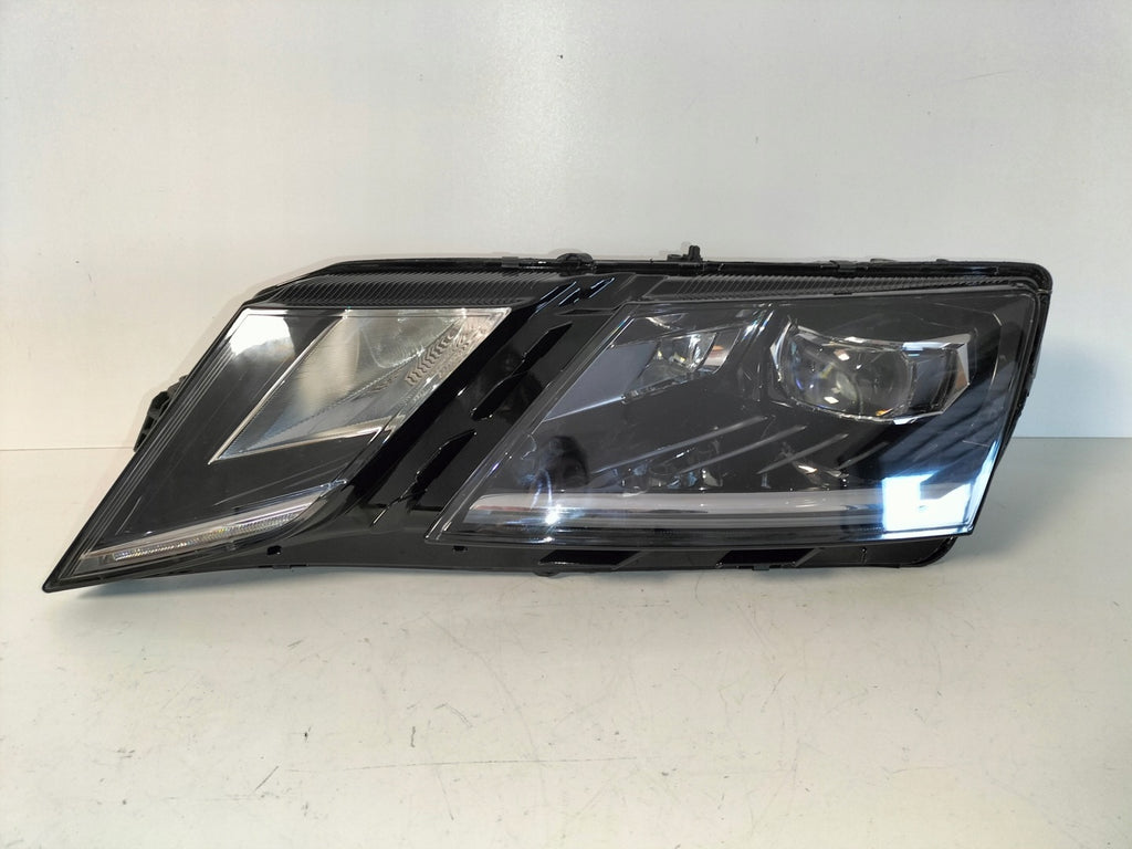 Frontscheinwerfer Skoda Octavia III 5E1941015E Links Scheinwerfer Headlight SCH9121842156uo