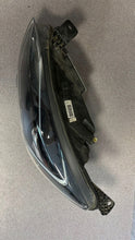 Laden Sie das Bild in den Galerie-Viewer, Frontscheinwerfer Ford Focus JX7B-13E017-AG LED Links Scheinwerfer Headlight SCH3395613112mu
