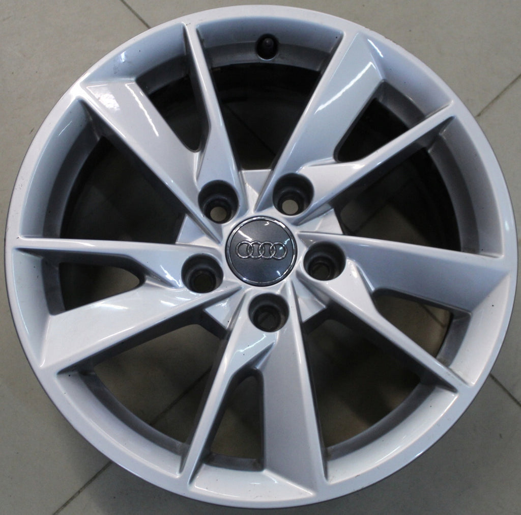 1x Alufelge 16 Zoll 7.0" 5x112 35ET Glanz Silber 8W0601025 Audi Rim Wheel