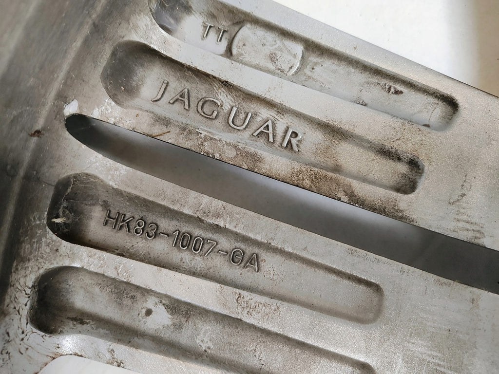 1x Alufelge 20 Zoll 8.5" 5x108 45ET HK83-1007-GA Jaguar F-Pace Rim Wheel