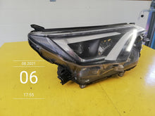 Laden Sie das Bild in den Galerie-Viewer, Frontscheinwerfer Toyota Rav 4 Rechts Scheinwerfer Headlight