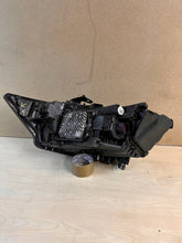 Laden Sie das Bild in den Galerie-Viewer, Frontscheinwerfer Audi A6 C8 4K0941040 LED Rechts Scheinwerfer Headlight