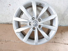 Laden Sie das Bild in den Galerie-Viewer, 1x Alufelge 17 Zoll 7.0" 5x112 49ET 5G0601025BH VW Golf VII I Rim Wheel FEL2875589659pm