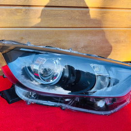 Frontscheinwerfer Toyota Yaris Rechts Scheinwerfer Headlight SCH8324935108np