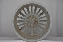 Load image into Gallery viewer, 1x Alufelge 18 Zoll 8.0" 5x120 34ET Glanz Silber 6796249 BMW 1 Rim Wheel FEL8297082084ra