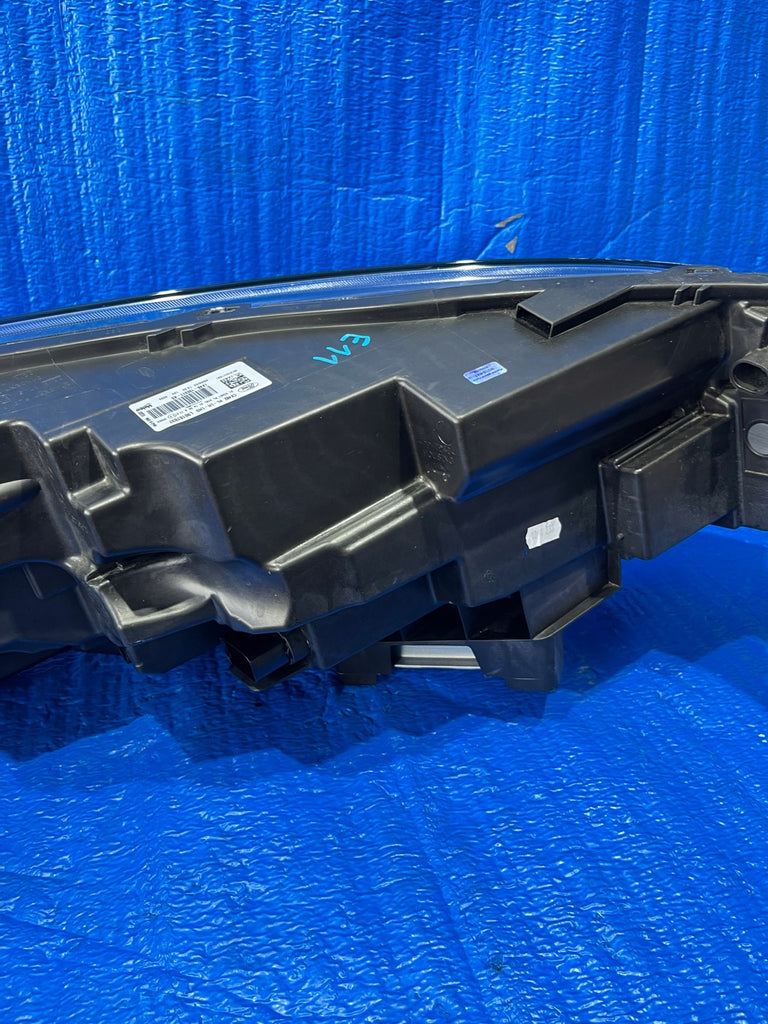 Frontscheinwerfer Ford Kuga LV4B-13E017-AS LV4B-13E016-AS Rechts oder Links SCH7134040164sn