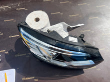 Laden Sie das Bild in den Galerie-Viewer, Frontscheinwerfer Renault Grand Scenic 260100943R Rechts Scheinwerfer Headlight SCH4050032097jy