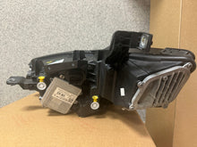 Laden Sie das Bild in den Galerie-Viewer, Frontscheinwerfer Cupra Born 10F941008H Rechts Scheinwerfer Headlight SCH9223810364qs