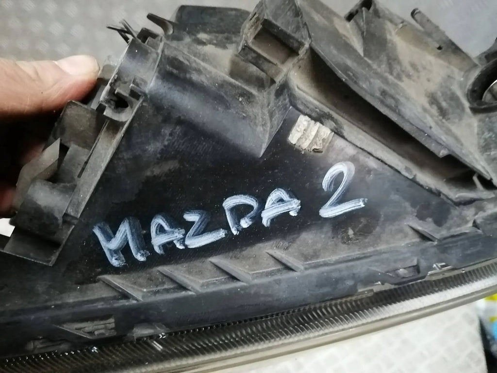 Frontscheinwerfer Mazda II FRE39438 Rechts Scheinwerfer Headlight