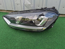 Laden Sie das Bild in den Galerie-Viewer, Frontscheinwerfer VW Golf Sportsvan 517941031B Links Scheinwerfer Headlight SCH2765479131it