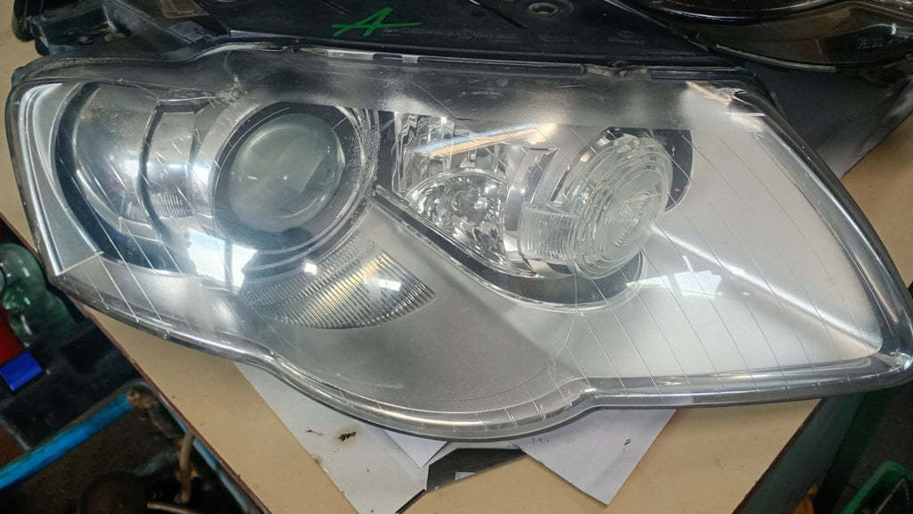 Frontscheinwerfer VW Passat 18724608053 Rechts Scheinwerfer Headlight SCH6459918117xf