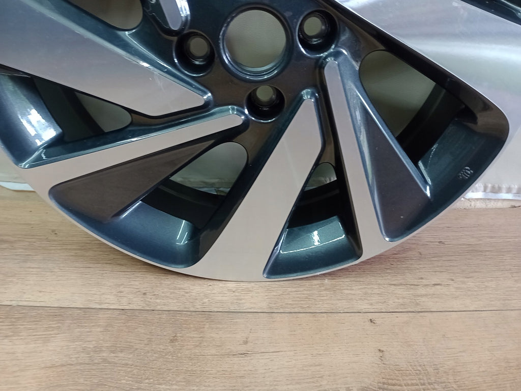 1x Alufelge 18 Zoll 5.0" 4x100 40ET Glanz Schwarz CMS1211-3 Toyota Aygo X FEL8521500984vv