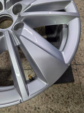 Load image into Gallery viewer, 1x Alufelge 17 Zoll 7.0" 5x112 45ET 57A601025AA Skoda Karoq Rim Wheel FEL9872471694uu
