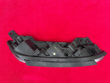 Laden Sie das Bild in den Galerie-Viewer, Frontscheinwerfer Hyundai Kona 92207-J92 Links Scheinwerfer Headlight SCH3199052620we