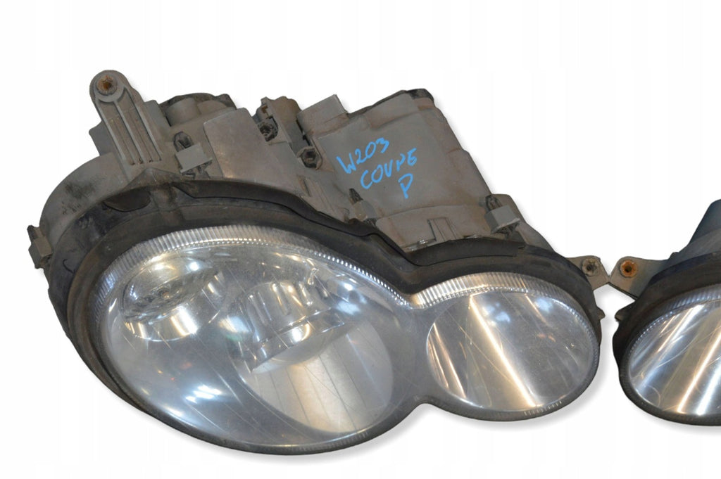 Frontscheinwerfer Mercedes-Benz Coupe 130732907201 Ein Satz Headlight SCH9017192051st