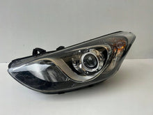 Laden Sie das Bild in den Galerie-Viewer, Frontscheinwerfer Hyundai I30 92101-A6000 Links Scheinwerfer Headlight SCH2897751008if