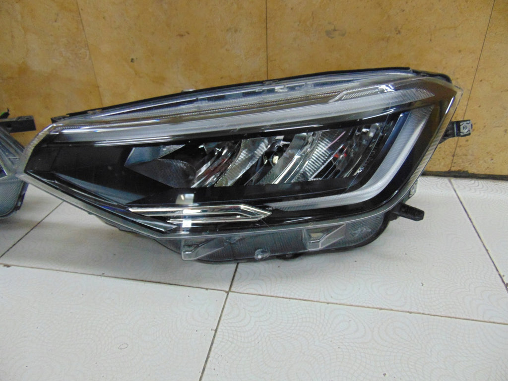 Frontscheinwerfer VW Taigo Ein Stück (Rechts oder Links) Scheinwerfer Headlight